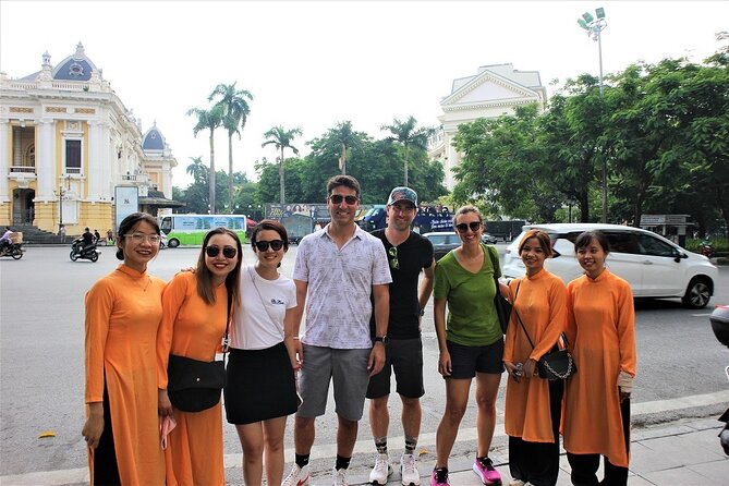 Hanoi Jeep Tours Led By Women: Hanoi Countryside Jeep Tours - Lại Đà: temple, pagoda, and a 200-year-old house with bonsai gardens