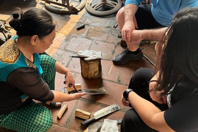 Hanoi Knife-Making Class:Join the Legacy in Blacksmith's Workshop - Step-by-step: what you actually do for 2.5 hours