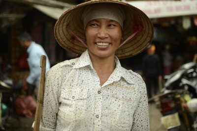 Hanoi Long Bien Sunrise Photo Tour - Long Bien Market at dawn: photographing relationships, not just scenes