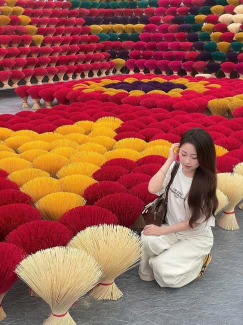 Hanoi: Long Dress Village or Incense Village, Hat Village - Quang Phu Cau Incense Village: the color and the process