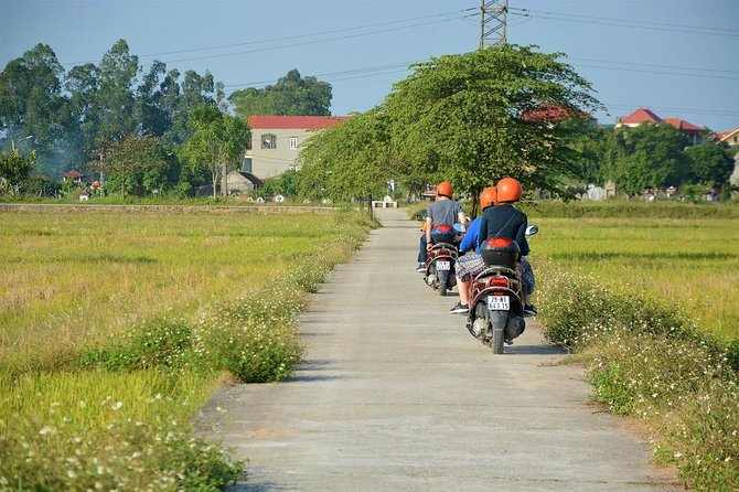 Hanoi Motorbike Food Tours: Hanoi Motorbike Tours Led By Women - Stop 1: your first wave of street-food bites and learning the pace