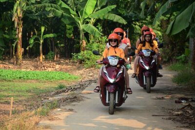Hanoi Motorbike Led By Women: Hanoi Countryside Motorbike Tours - Hồ Trúc Bạch: an easy lunch plan with egg coffee