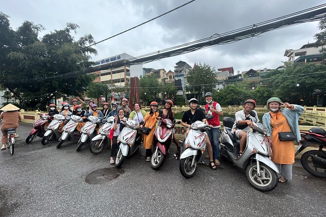 Hanoi Motorbike Tour Led By Women - Truc Bach Lake and the food stop: egg coffee plus Hanoi favorites