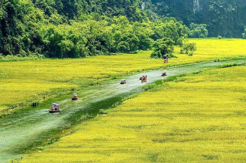 Hanoi: Ninh Binh, Tam Coc, Mua Cave & Hoa Lu with cycling - Tam Coc boat ride: slow water, sharp views, and village life