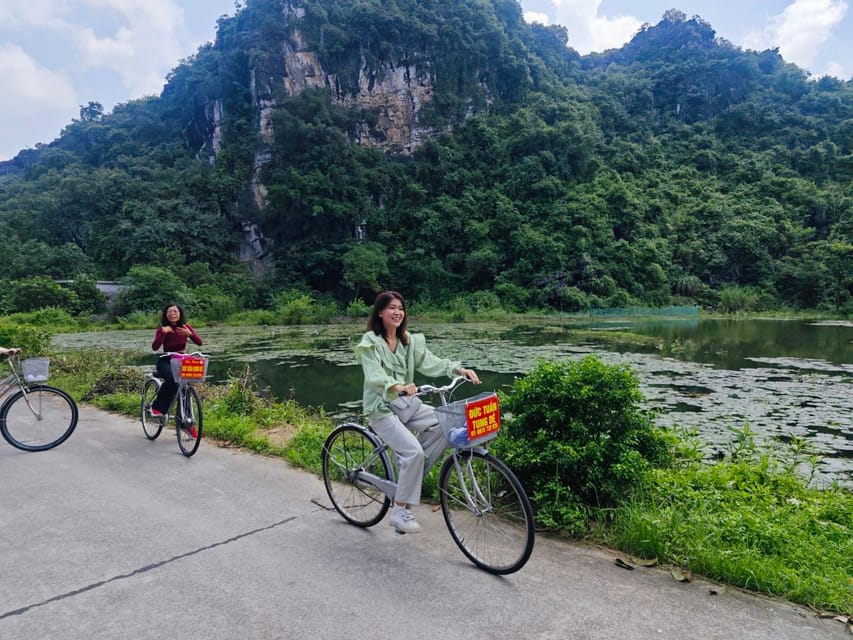 Hanoi: Ninh Binh Tour Hoa Lu, Trang An & Mua Cave & Van Long - Trang An cave cruise: what the 2-hour sampan ride feels like