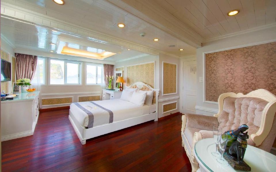 Hanoi/Ninh Binh:3 Day 2 Night Bai Tu Long Bay Luxury Junk - Onboard comfort, meals, and how the quiet time actually works