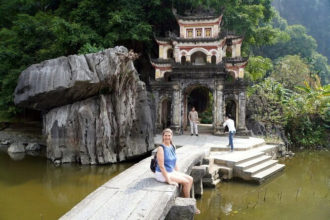 Hanoi Old Quarter City Sightseeing Private Tour With Local Guide - Practical considerations so your day stays smooth