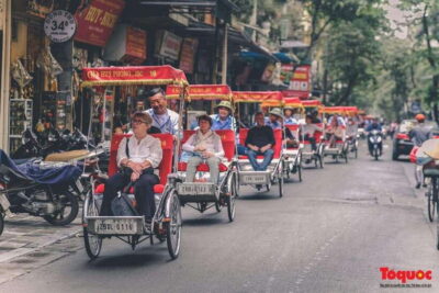 Hanoi Old Quarter Sightseeing Cycling Private Tour By Cyclo - The price reality check: base rate plus rider cash