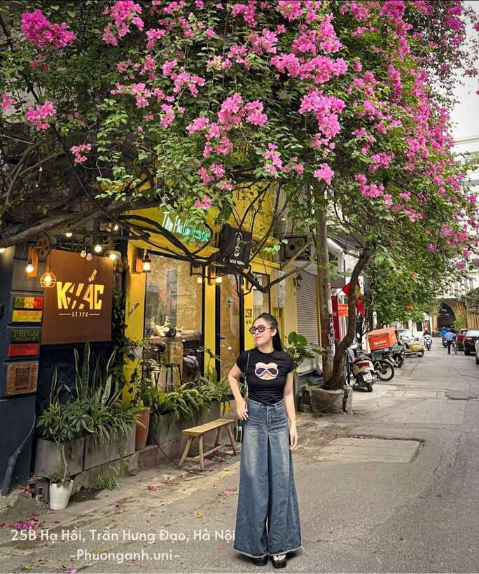 Hanoi Old Quarter Sightseeing Cycling Private Tour By Cyclo - Cyclo comfort: you trade effort for attention