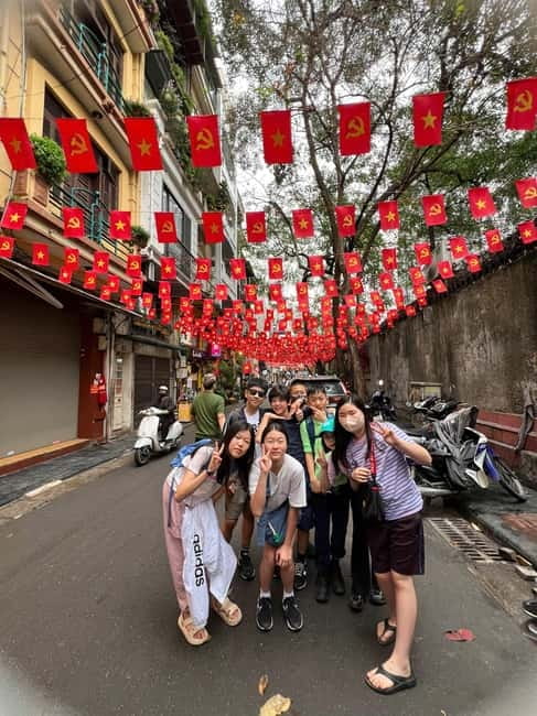 Hanoi: Old Quarter Street Food Walking Tour with Guide - Lunch or Dinner Included: How the Meal Fits the Walk