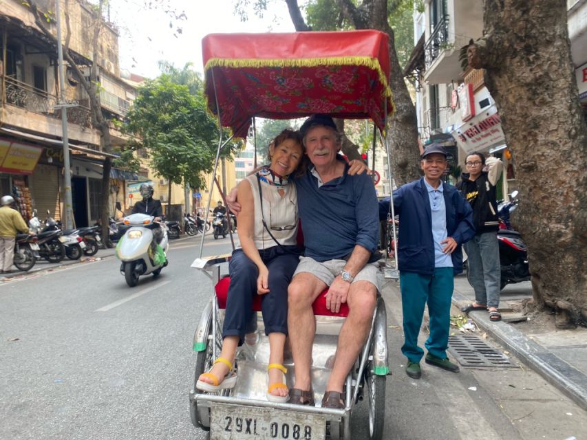 Hanoi: Old Quarter Trishaw Cyclo Tour - Dong Xuan Market pass-by: real local energy, quick stops