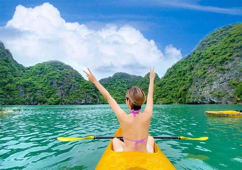 Hanoi: Overnight Ha Long Bay 2-Day 1-Night Cruise - Day 2 morning: breakfast, Luon Cave, and calmer water