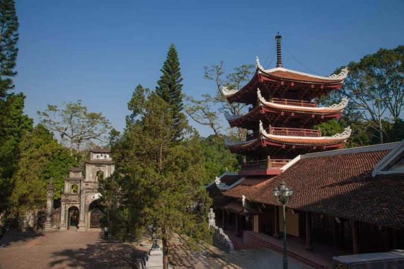 Hanoi: Perfume Pagoda Day Trip with Boat Ride & Lunch - Huong Tich Cave: choose between stairs and the optional cable car