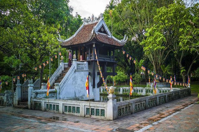 HANOI PRIVATE CITY TOUR (Guide in all language) - Old Quarter rickshaw/cyclo-style ride: why the vehicle matters