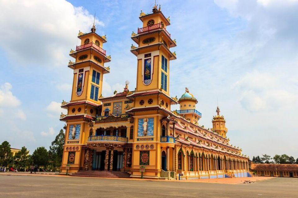 Hanoi: Private custom tour with a local guide - Egg Coffee and museums: food + context in one route