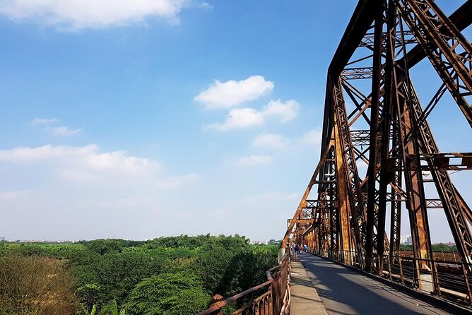 Hanoi Private Day Tour: Hidden Gems, Hoa Lo Prison, Train Street - Ho Chi Minh Complex: Mausoleum, Presidential Palace, and Dress Rules