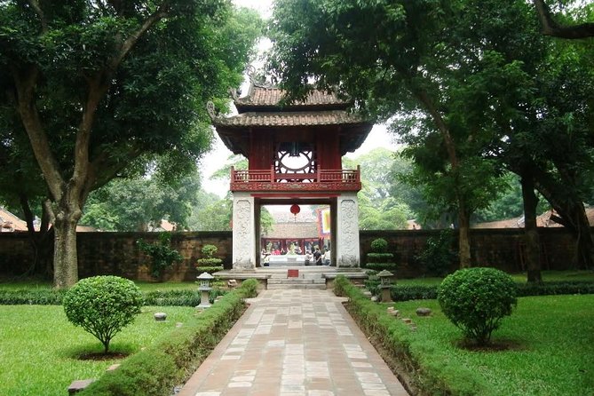 Hanoi Private Tour: Hidden Corners, Train Street, Incense Village - Starting point at Hanoi Opera House: easy to find, easy to return