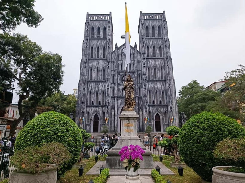Hanoi: Private Tour with a Local Guide - Hanoi With a Local Guide: What the Private Walk Gets Right