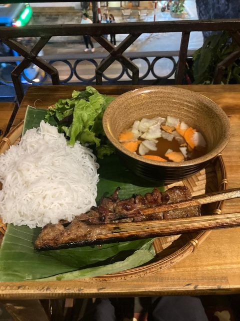 Hanoi: Small-group Street Food and Walking Tour - Included drinks and snacks: what $28 really covers