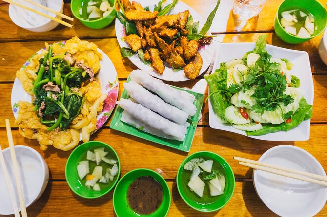 Hanoi Street Food Tour and MORE - The local market lesson: learning what to watch for when you eat again