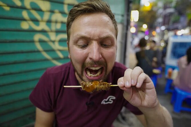 Hanoi Street Food Tour - Best Price - 5:30 PM in the Old Quarter: the timing that makes street food work