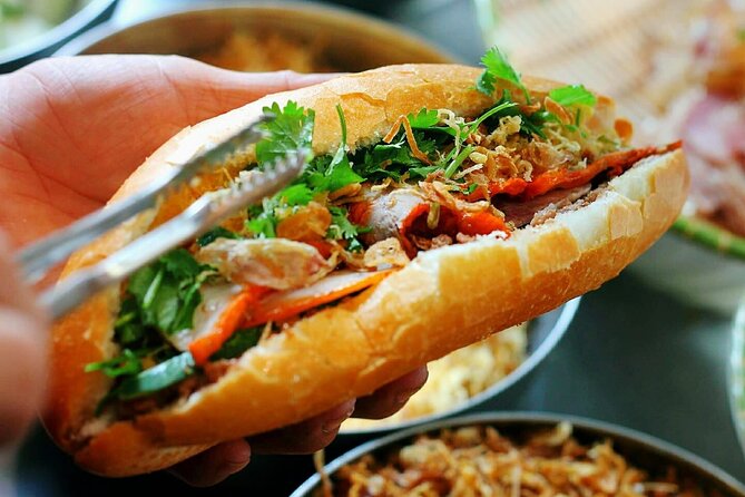 Hanoi Street Food Tour Taste 6 Local Dishes and Drinks - Guide quality is the standout (Vu/Bob and Mrs. Nga get called out)