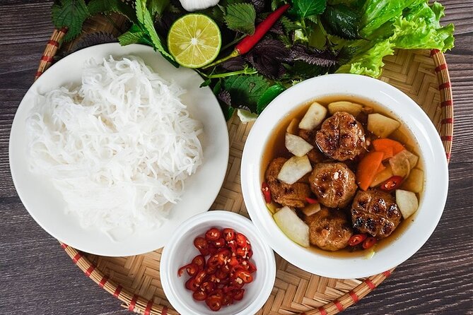 Hanoi Street Food Tour Taste 6 Local Dishes and Drinks - Who this tour suits best