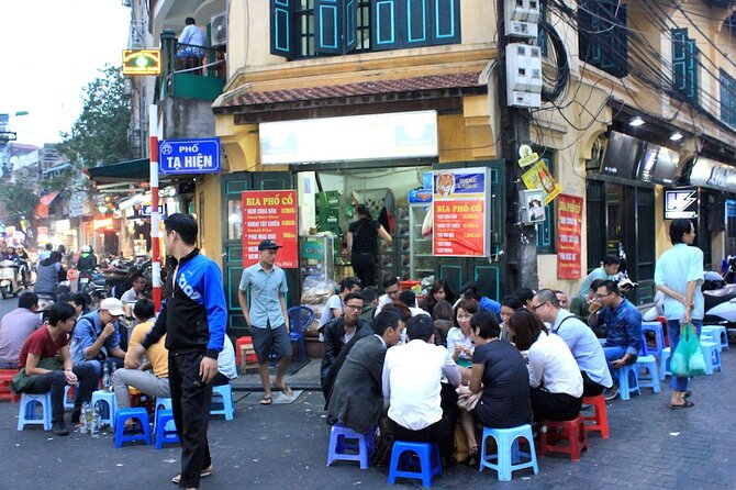 Hanoi Street Food Tour with Small Group and Expert Local Guide - How the guide experience feels: more than just eating