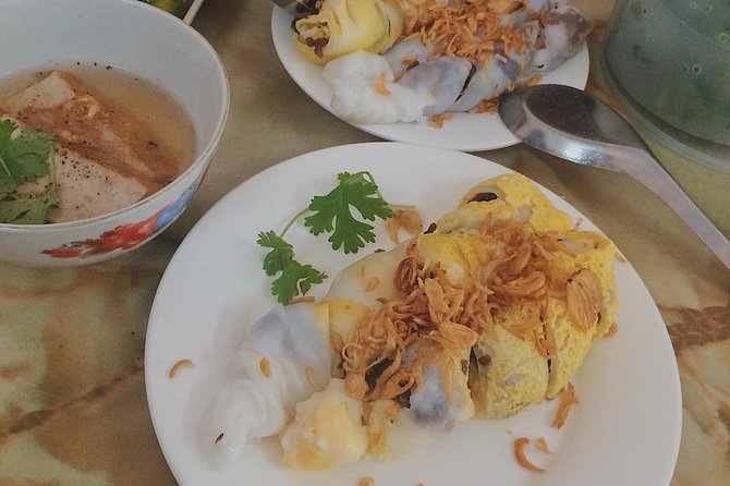 Hanoi Street Food Tour with Train Street Visit - Practical tips so you enjoy it more