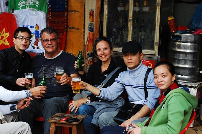 Hanoi Street Food Walking Tour By Night - Dong Xuan Market: wholesale history with night-market potential
