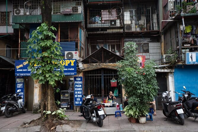 Hanoi Street Photography in a Vintage Community - Key highlights to look for