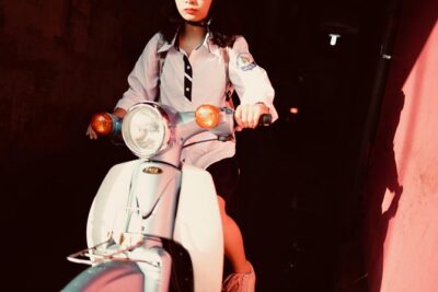 Hanoi Street Photography with a Pro – Phone & Camera - The Coffee Break Shot Review: How You Improve Fast