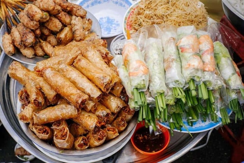 Hanoi Stroll & "Rolling" Street Food Walking Tour - Why “Rolling Food” Makes Sense in Hanoi (and in 3 hours)