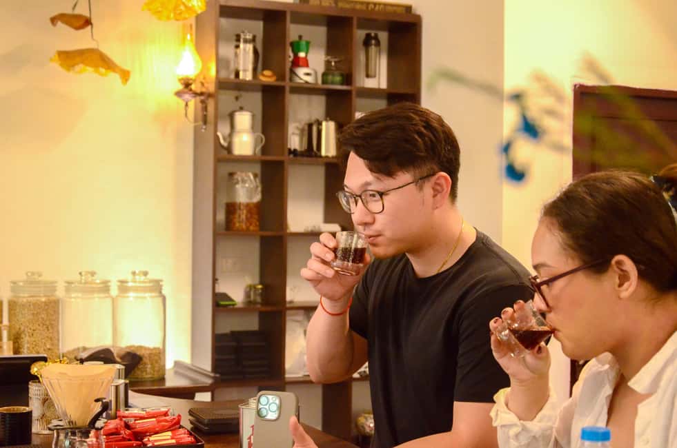 Hanoi: Taste Fresh Lotus Tea Ceremony & Untold Stories - Why West Lake lotus tea is more craft than drink