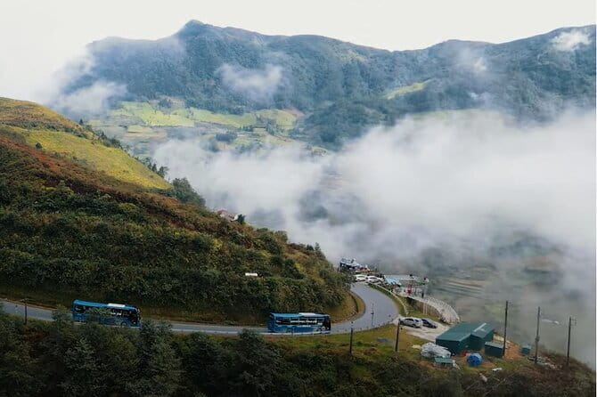 Hanoi to Sapa Bus - Private Cabin Bus - Who should book this private cabin bus (and who should think twice)