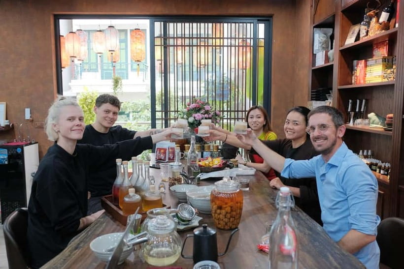 Hanoi Ultimate Coffee Workshop: Make, Learn & Taste - Finding the meeting point: Alley 75 and the yellow sign