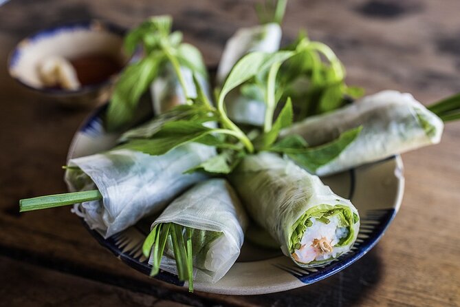 Hanoi Vegan Street Food Tour and Train Street - Who this Hanoi vegan street food tour is best for