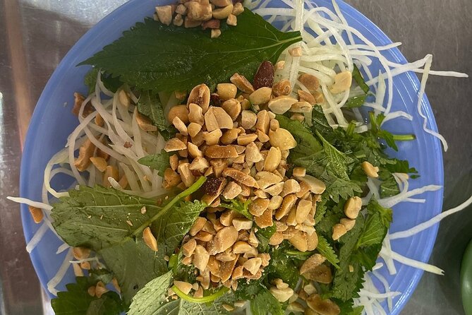 Hanoi Vegan Walking Street Food Tour in Old Quarter - How the 11:00 or 18:00 Pickup Fits Your Day