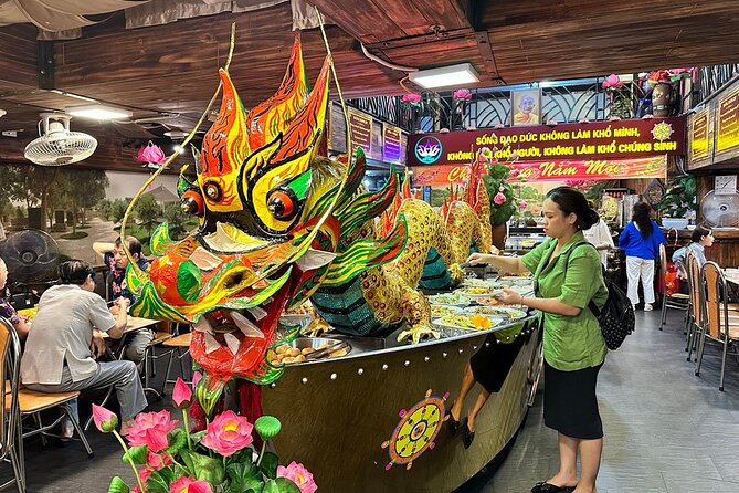 Hanoi Vegan Walking Street Food Tour in Old Quarter - What the Walk Is Really Like in Old Quarter Lanes