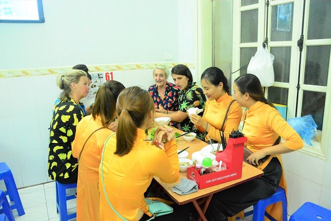 Hanoi Vespa Food Tours Led By Women - Stop 3: Old Quarter Banh Cuon at a Family-Run Spot