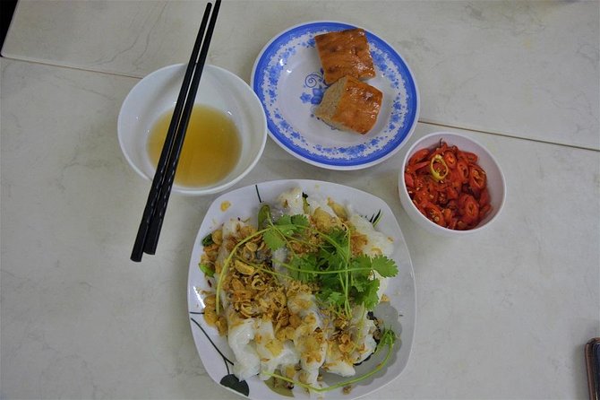 Hanoi Vespa Tours: Hanoi After Dark Vespa Food Tours - Tay Ho egg coffee: the 1946 tradition that closes the loop