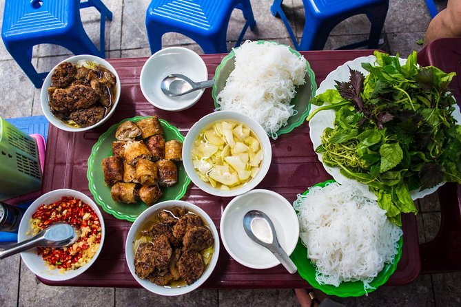 Hanoi Walking Foodie Tour by night - Value at $38: Dinner, coffee, and explanations bundled together