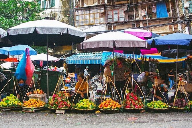 Hanoi Walking Foodie Tour by night - The guides: friendly English + real street-food instincts