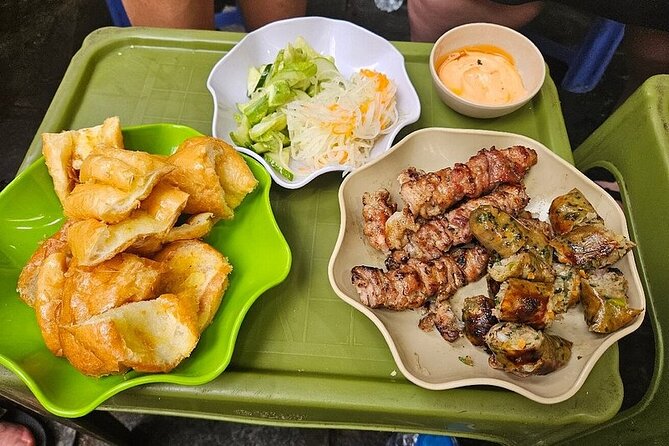 Hanoi Walking Street Food Tour with Train Street - Street Food First, Train Street Second: The Point of This Tour