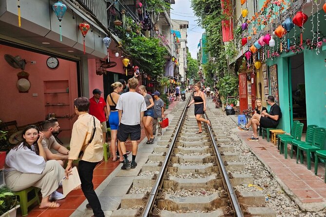 Hanoi Walking Street Food Tour with Train Street - Food-Ordering Tips So You Enjoy Every Stop