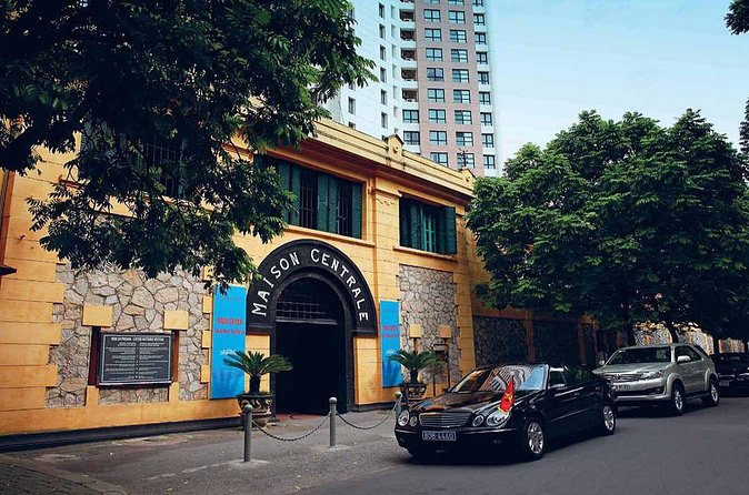 Hanoi War Sites Walking Tour - Timing, pacing, and choosing 9:00 AM vs 2:00 PM