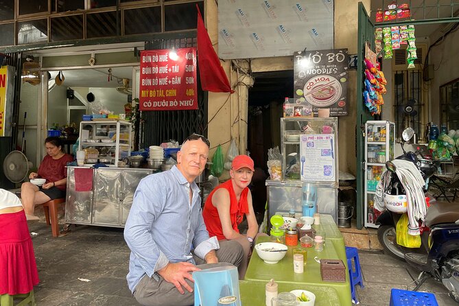 Hanoi's Old Quarter Street Food Experience and Train Street - Stop at Hoan Kiem: a center-point for food and stories