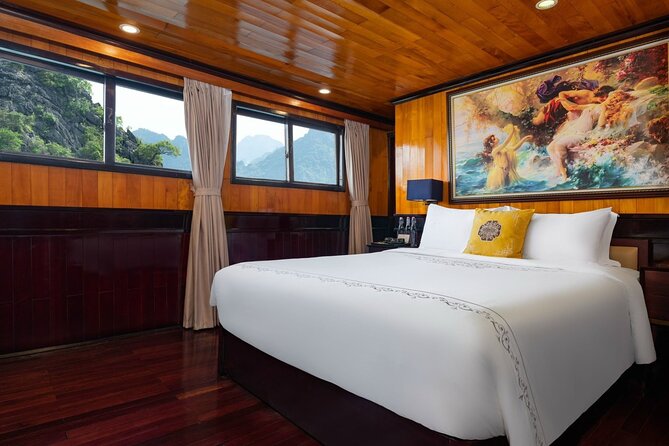 HERA CLASSIC Boutique Cruise Halong Bay 2 Days 1 Night Trip - The Classic Sights Part: Sung Sot Cave and Titov Island on Day 2