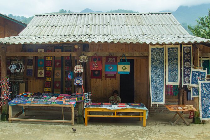 Highland Harmony Trek in Sapa - Logistics that help: meeting point, mobile ticket, and the smooth return