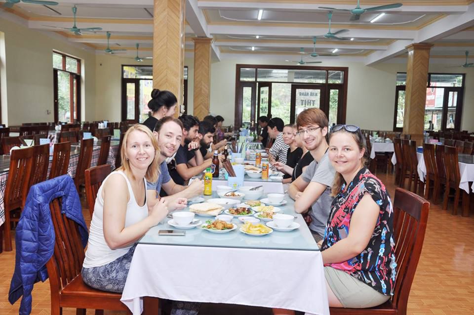 Hoa Lu and Tam Coc 1-Day Tour - Buffet Lunch in Tam Coc: Refuel Before the Caves